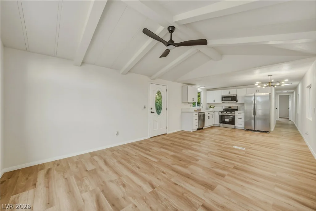 71 Vegas Valley, Pahrump, NV 89048