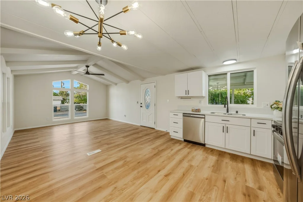 71 Vegas Valley, Pahrump, NV 89048