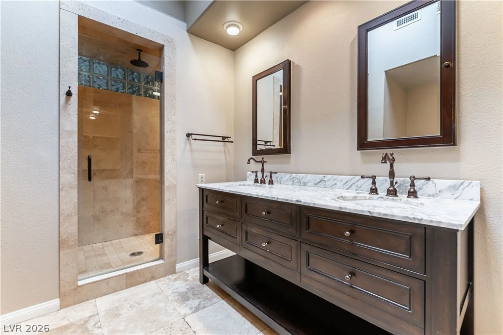 8240 Horseshoe Bend, Las Vegas, NV 89113