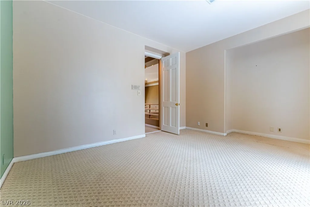 8240 Horseshoe Bend, Las Vegas, NV 89113