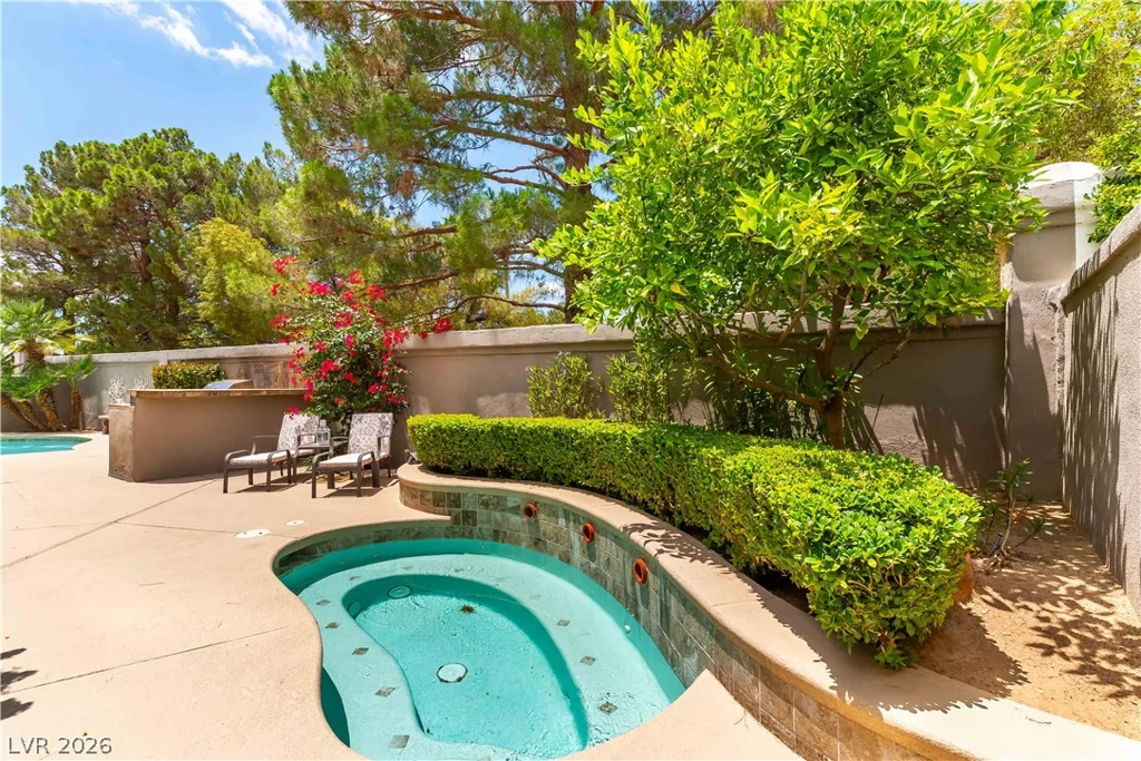 8240 Horseshoe Bend, Las Vegas, NV 89113