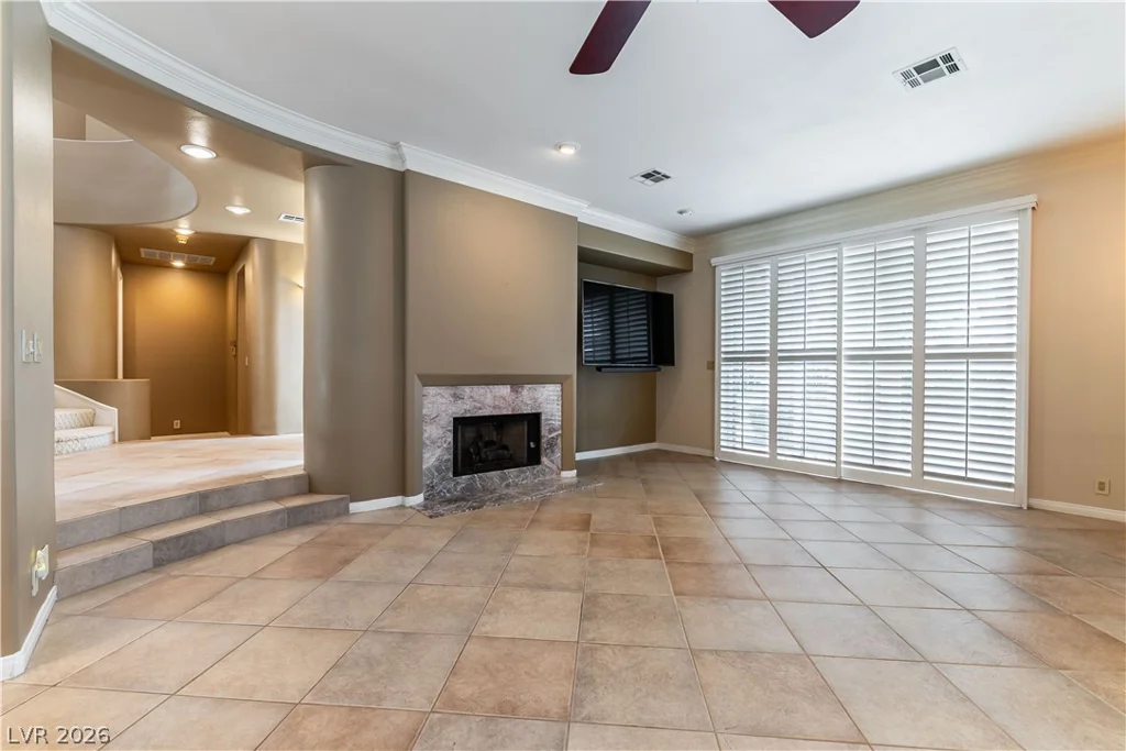 8240 Horseshoe Bend, Las Vegas, NV 89113