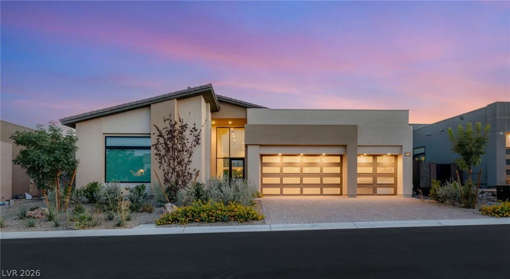 10865 Agate Cliffs, Las Vegas, NV 89135