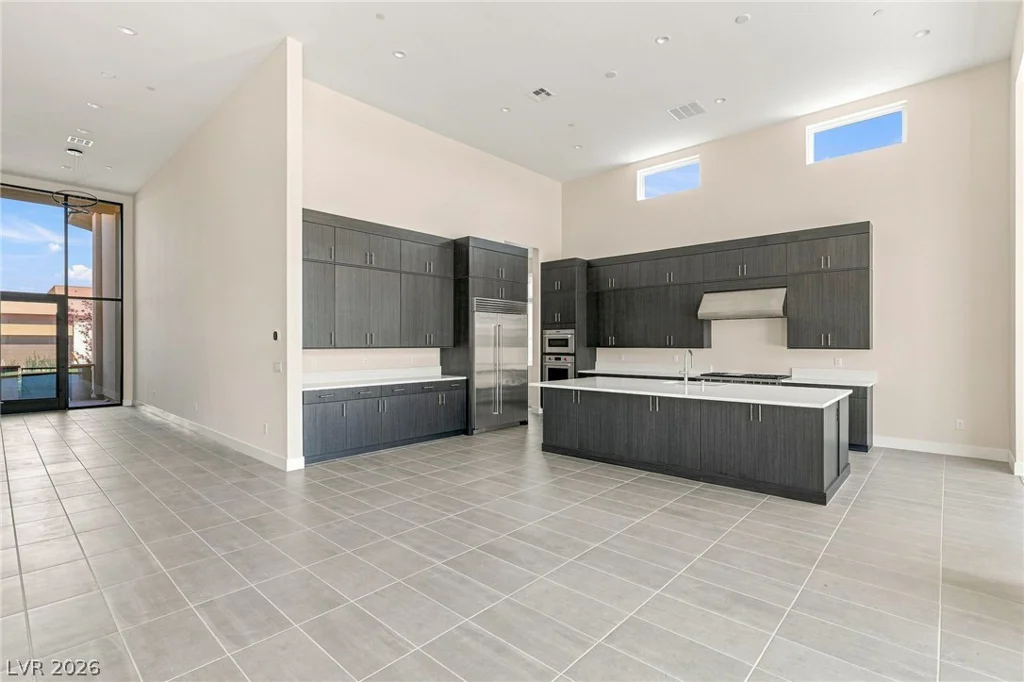 10865 Agate Cliffs, Las Vegas, NV 89135