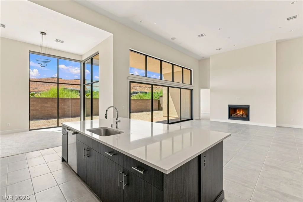 10865 Agate Cliffs, Las Vegas, NV 89135