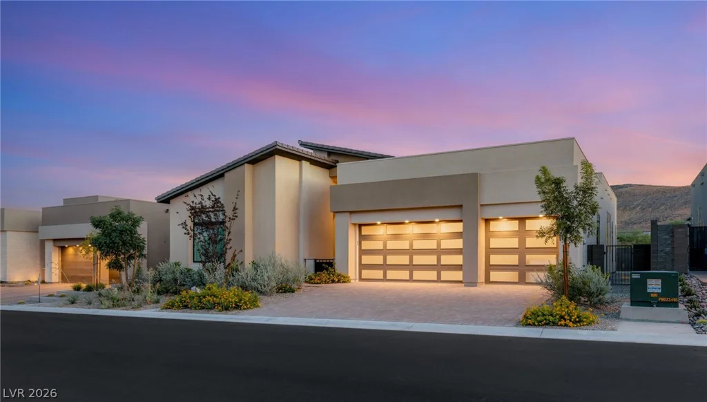 10865 Agate Cliffs, Las Vegas, NV 89135