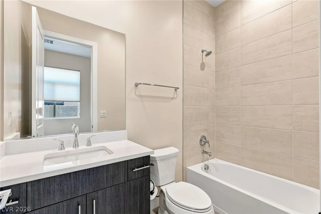 10865 Agate Cliffs, Las Vegas, NV 89135