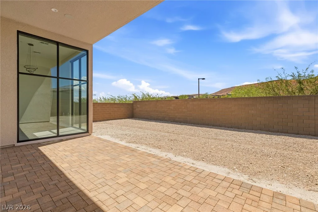 10865 Agate Cliffs, Las Vegas, NV 89135