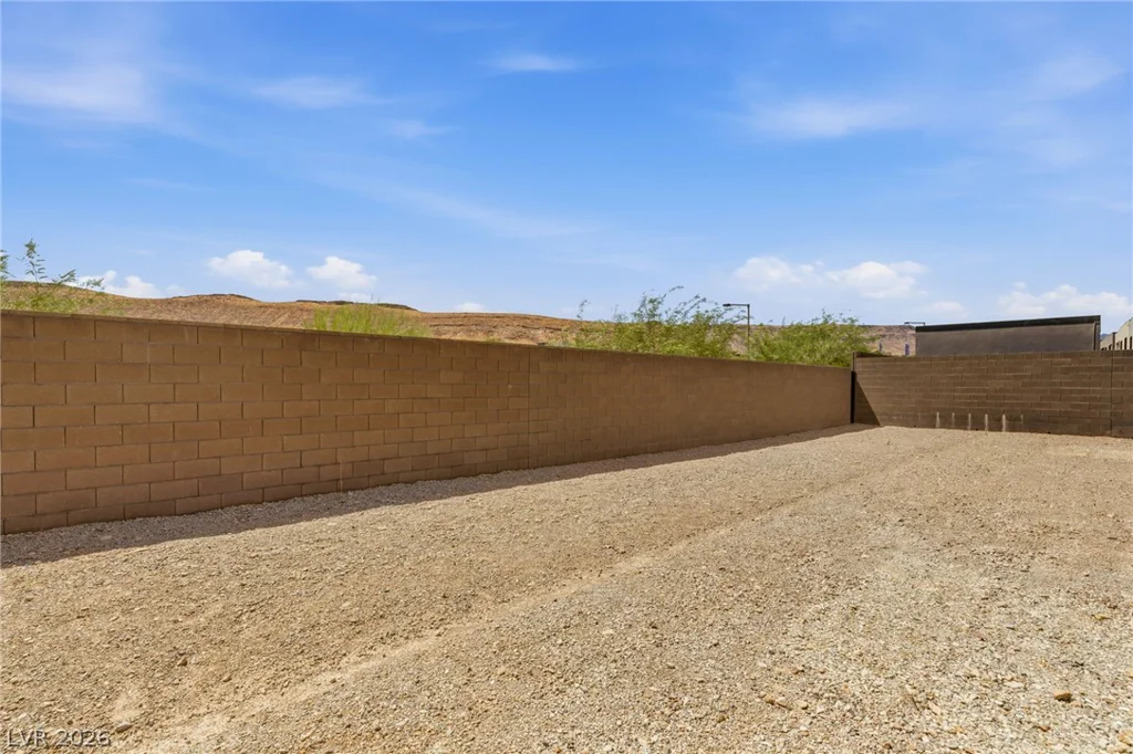 10865 Agate Cliffs, Las Vegas, NV 89135