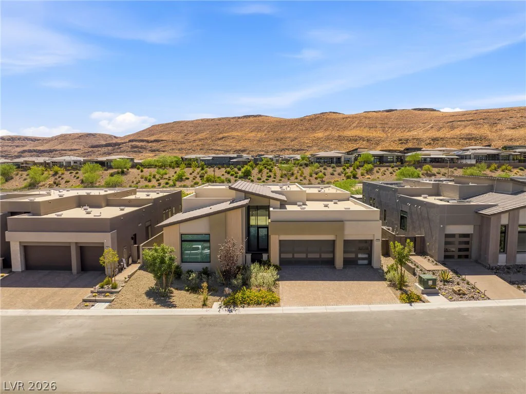 10865 Agate Cliffs, Las Vegas, NV 89135