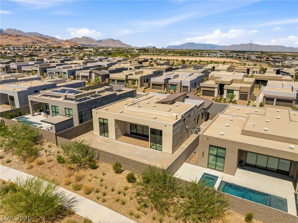 10865 Agate Cliffs, Las Vegas, NV 89135