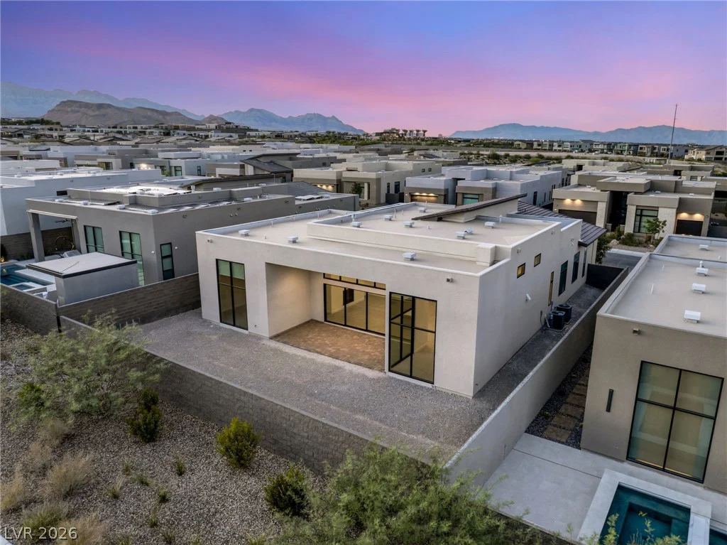 10865 Agate Cliffs, Las Vegas, NV 89135