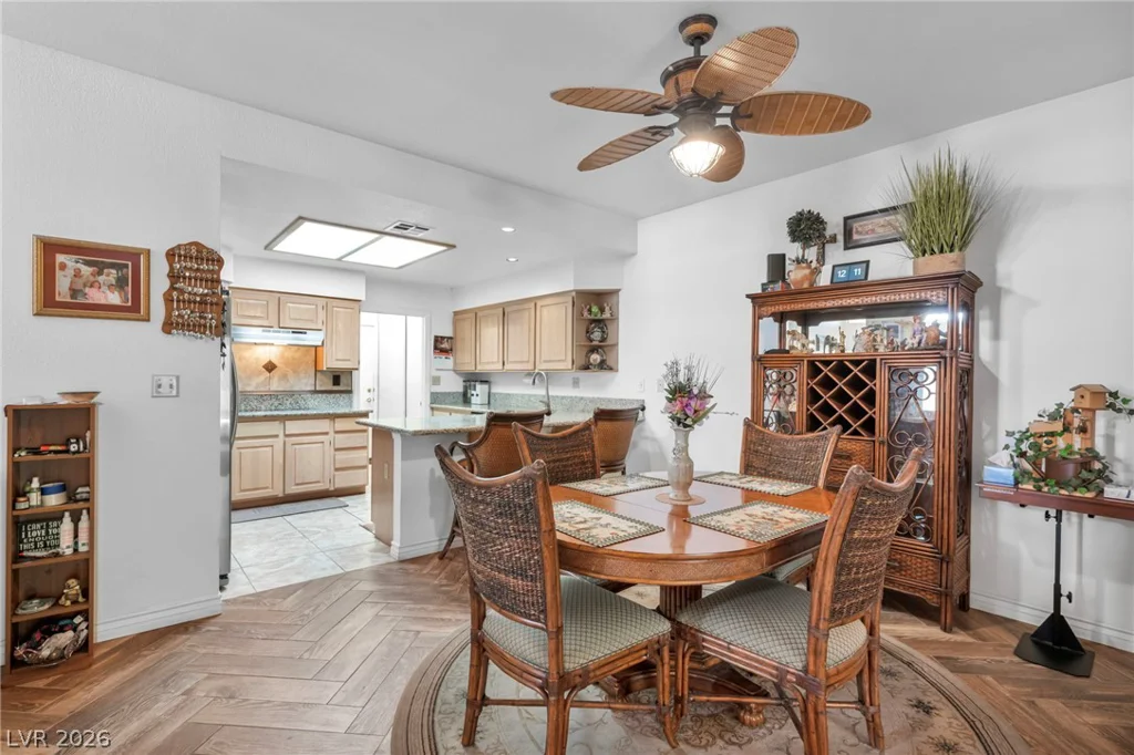 413 Fallwood, Las Vegas, NV 89107