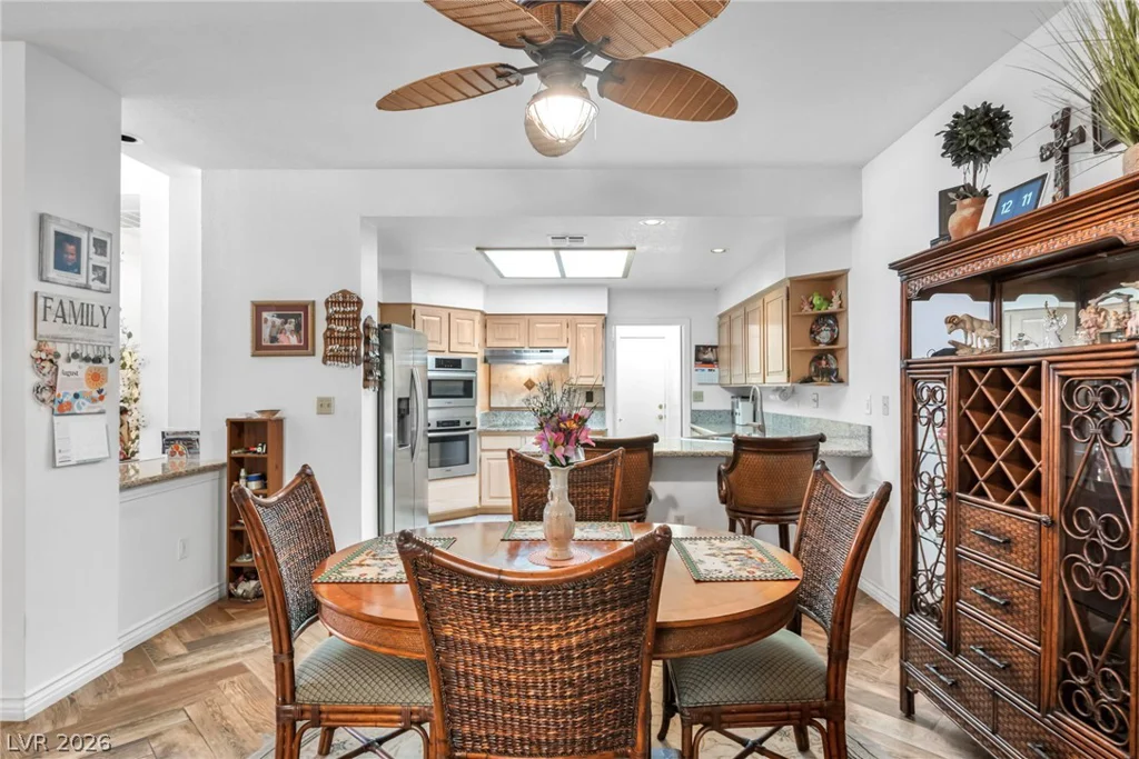 413 Fallwood, Las Vegas, NV 89107