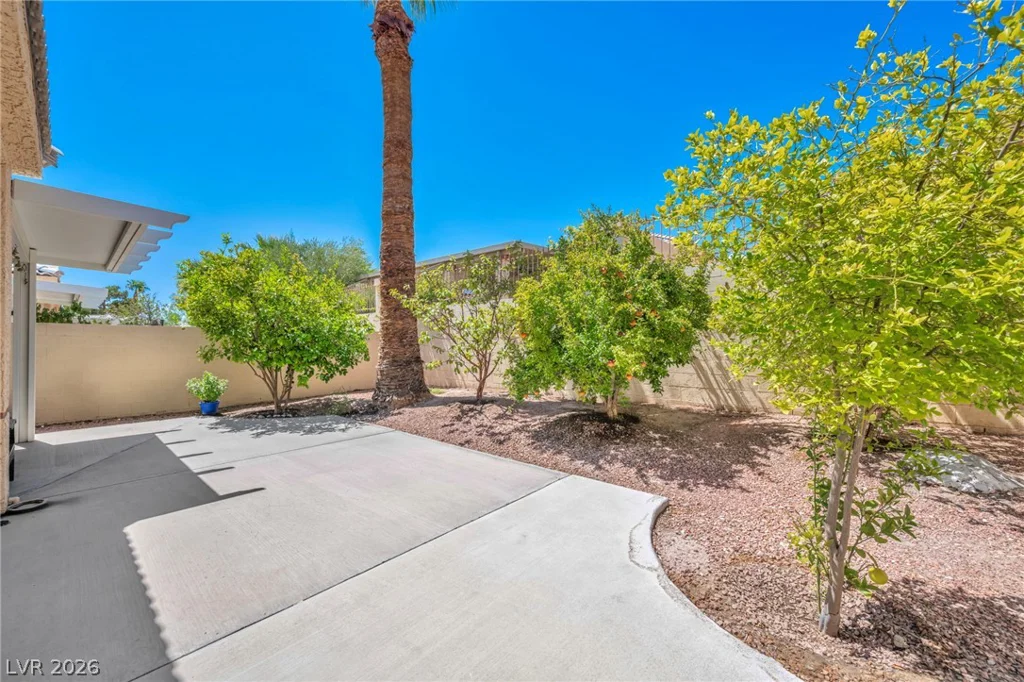 413 Fallwood, Las Vegas, NV 89107