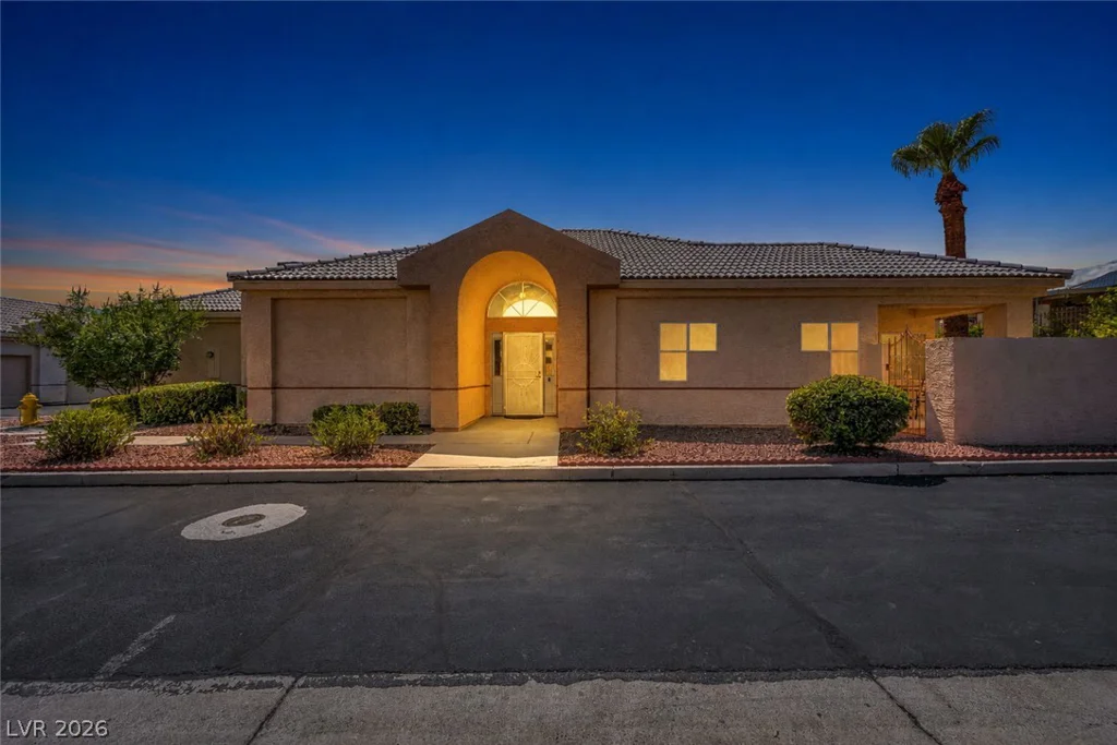 413 Fallwood, Las Vegas, NV 89107