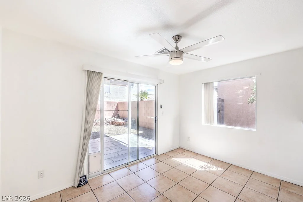 6112 Shallow Springs, Las Vegas, NV 89130