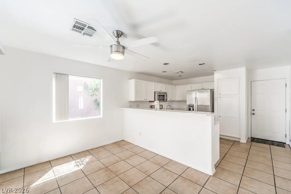 6112 Shallow Springs, Las Vegas, NV 89130