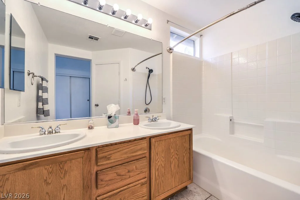 6112 Shallow Springs, Las Vegas, NV 89130