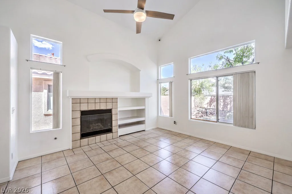 6112 Shallow Springs, Las Vegas, NV 89130