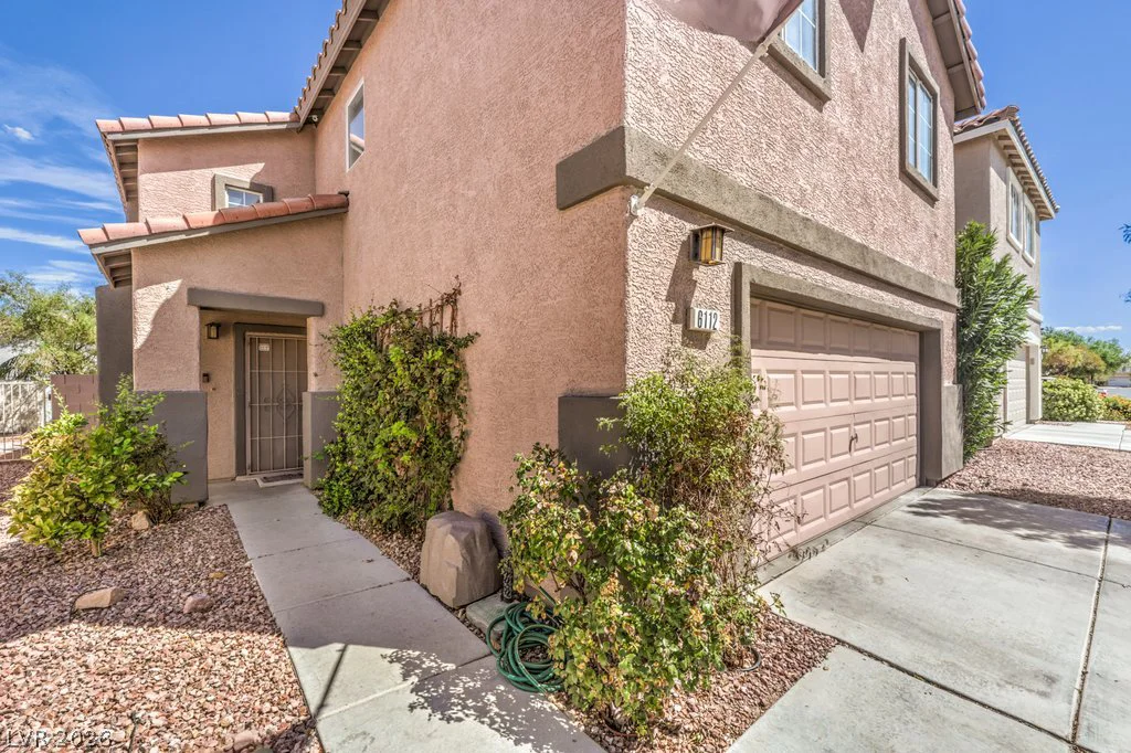 6112 Shallow Springs, Las Vegas, NV 89130