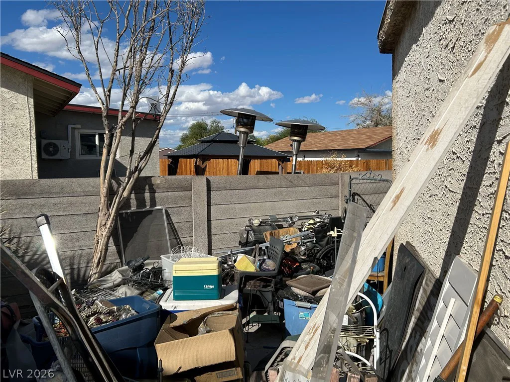 4624 Desert Inn, Las Vegas, NV 89121