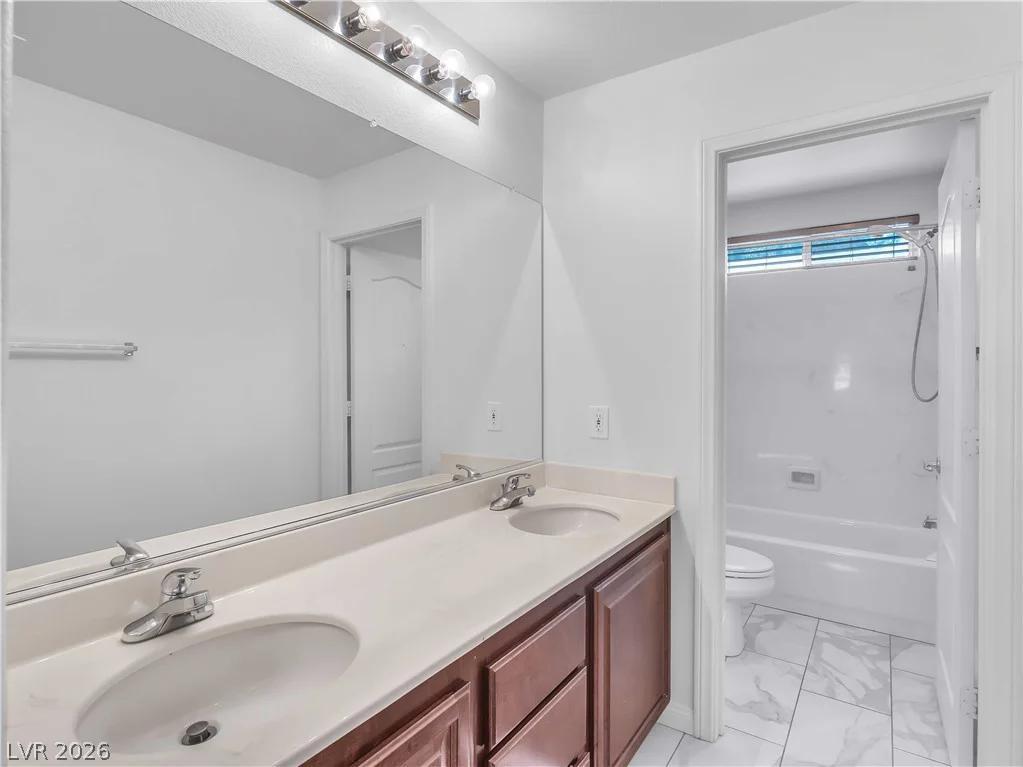 2129 Mistle Thrush, North Las Vegas, NV 89084