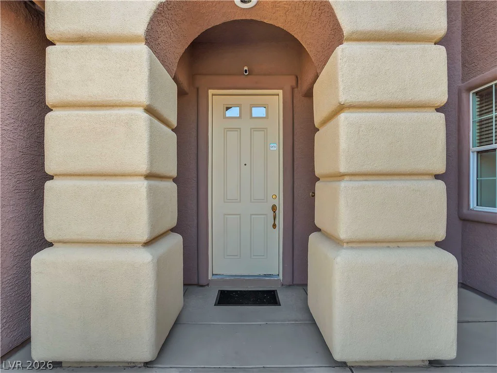 2129 Mistle Thrush, North Las Vegas, NV 89084