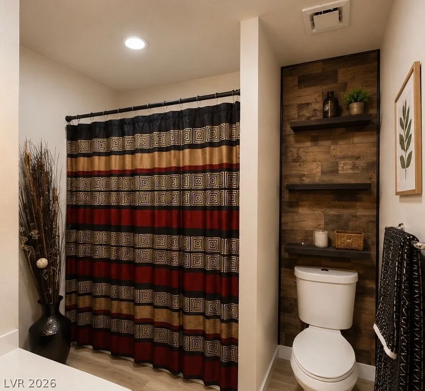 5837 Bromley, Las Vegas, NV 89107