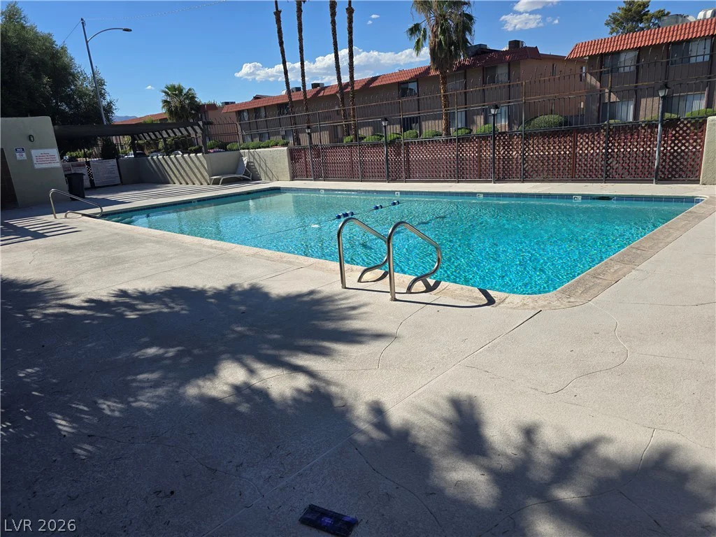 5837 Bromley, Las Vegas, NV 89107