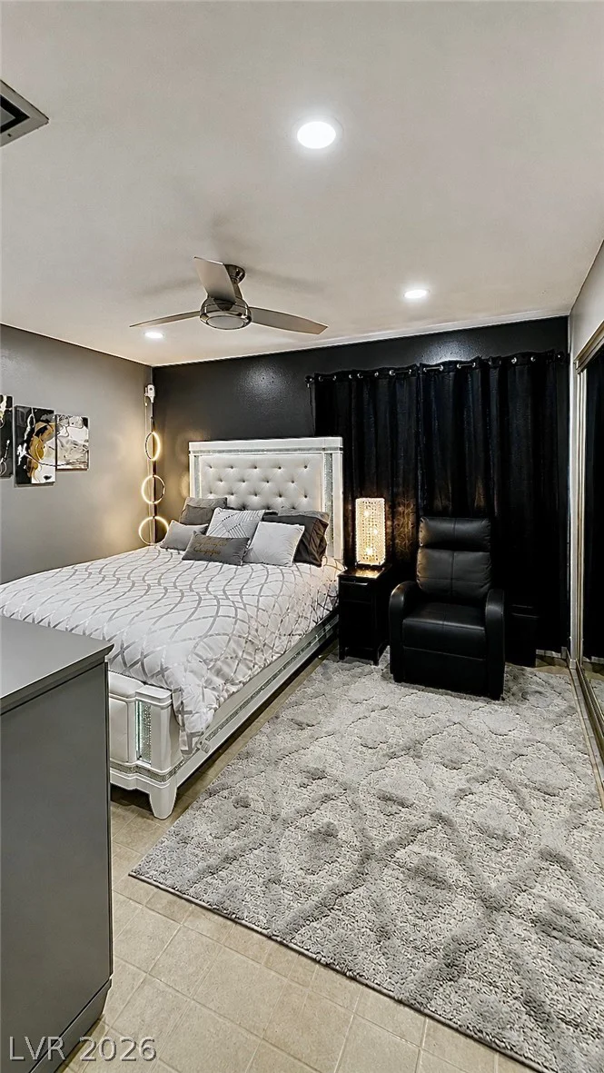 5837 Bromley, Las Vegas, NV 89107