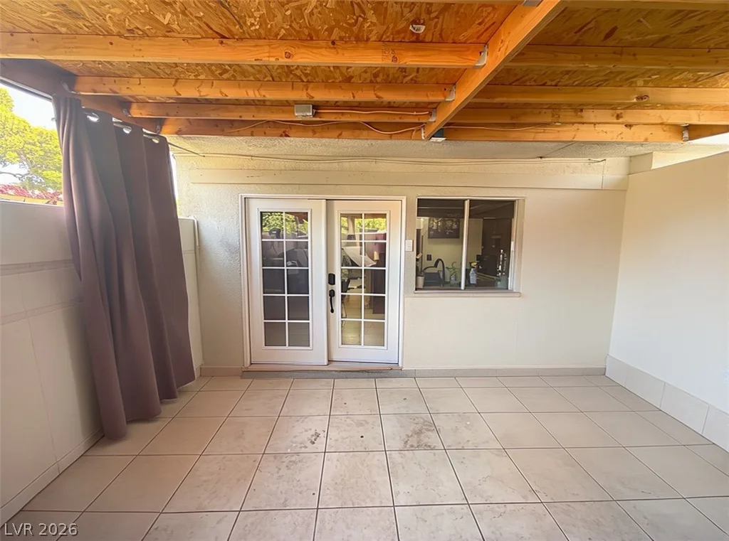 5837 Bromley, Las Vegas, NV 89107