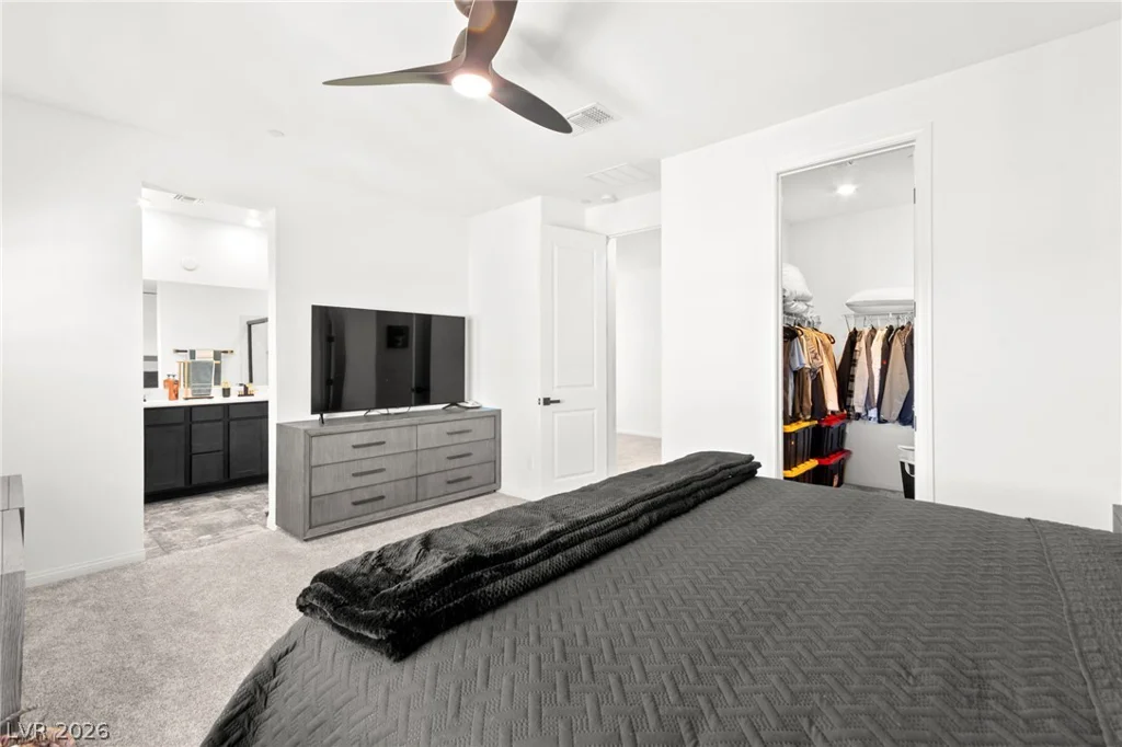 1424 Nocturnal Flight, Las Vegas, NV 89138