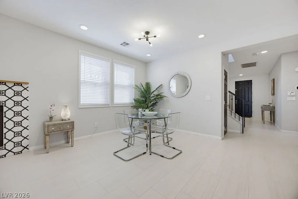 10016 Silver Cliff, Las Vegas, NV 89178