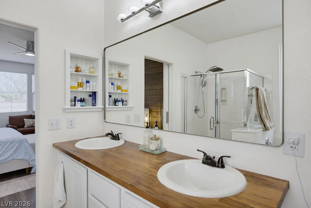 10016 Silver Cliff, Las Vegas, NV 89178