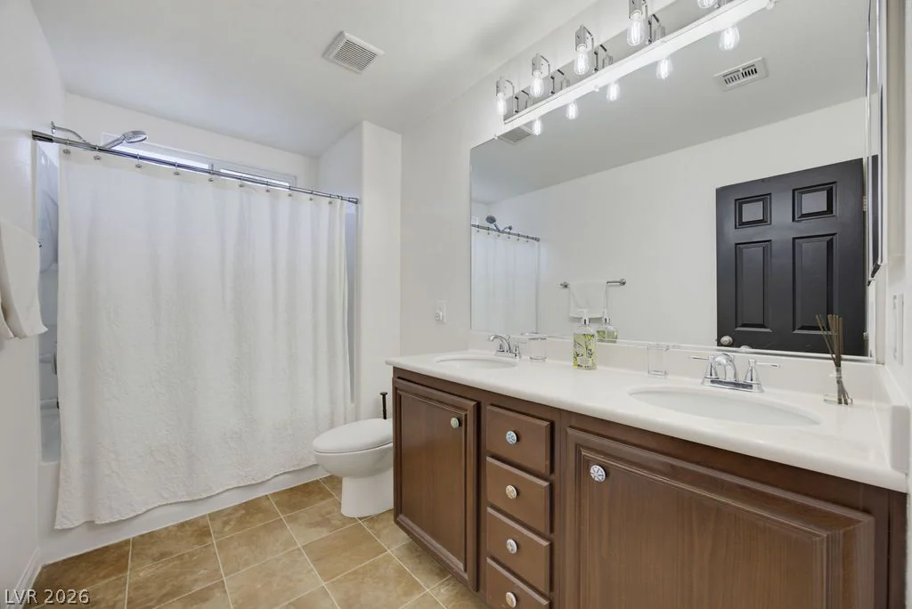 10016 Silver Cliff, Las Vegas, NV 89178