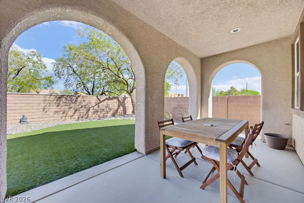 10016 Silver Cliff, Las Vegas, NV 89178