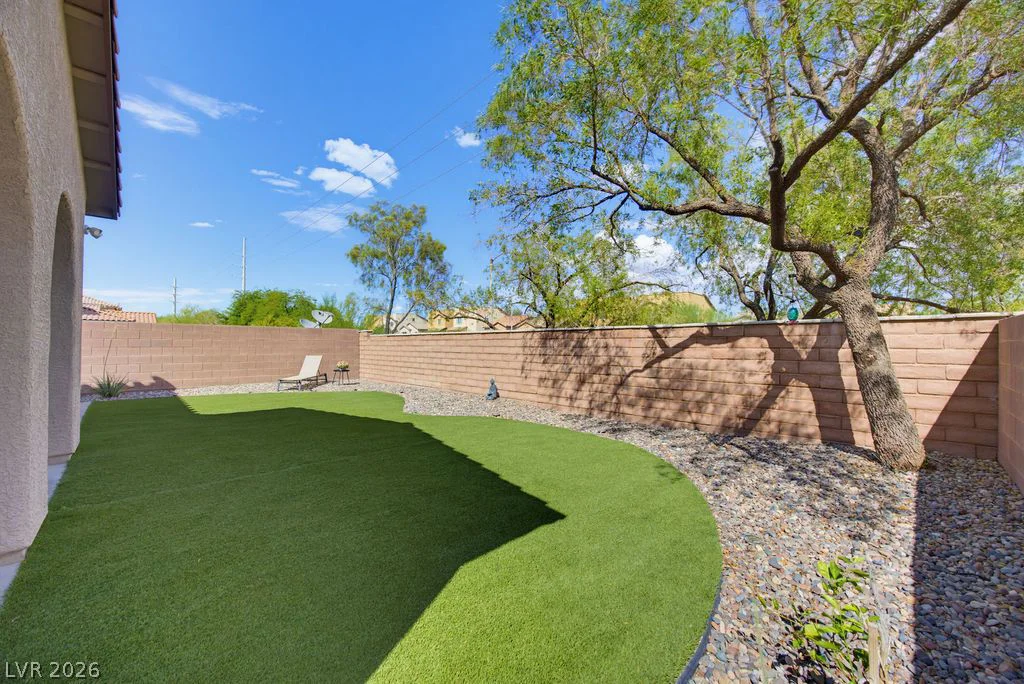 10016 Silver Cliff, Las Vegas, NV 89178