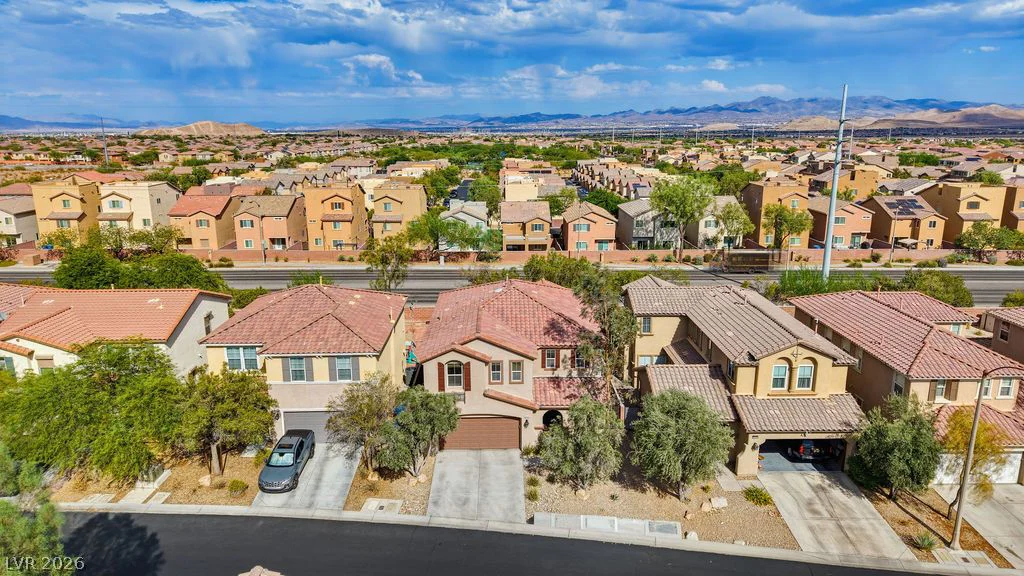 10016 Silver Cliff, Las Vegas, NV 89178