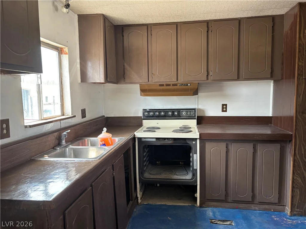 4920 Vicki Ann, Pahrump, NV 89048