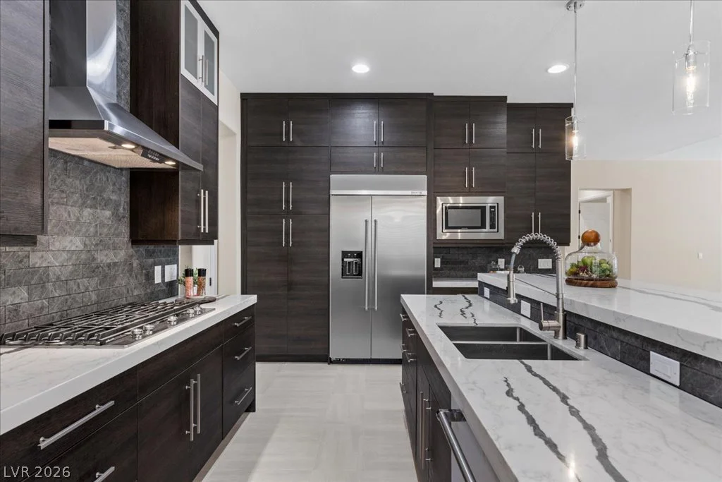 9425 Garnet Crown, Las Vegas, NV 89145