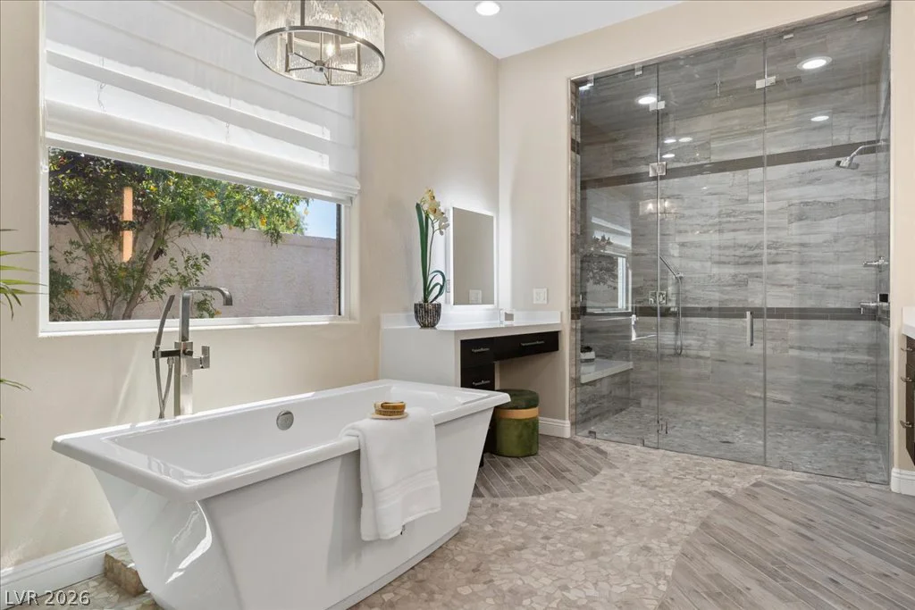 9425 Garnet Crown, Las Vegas, NV 89145