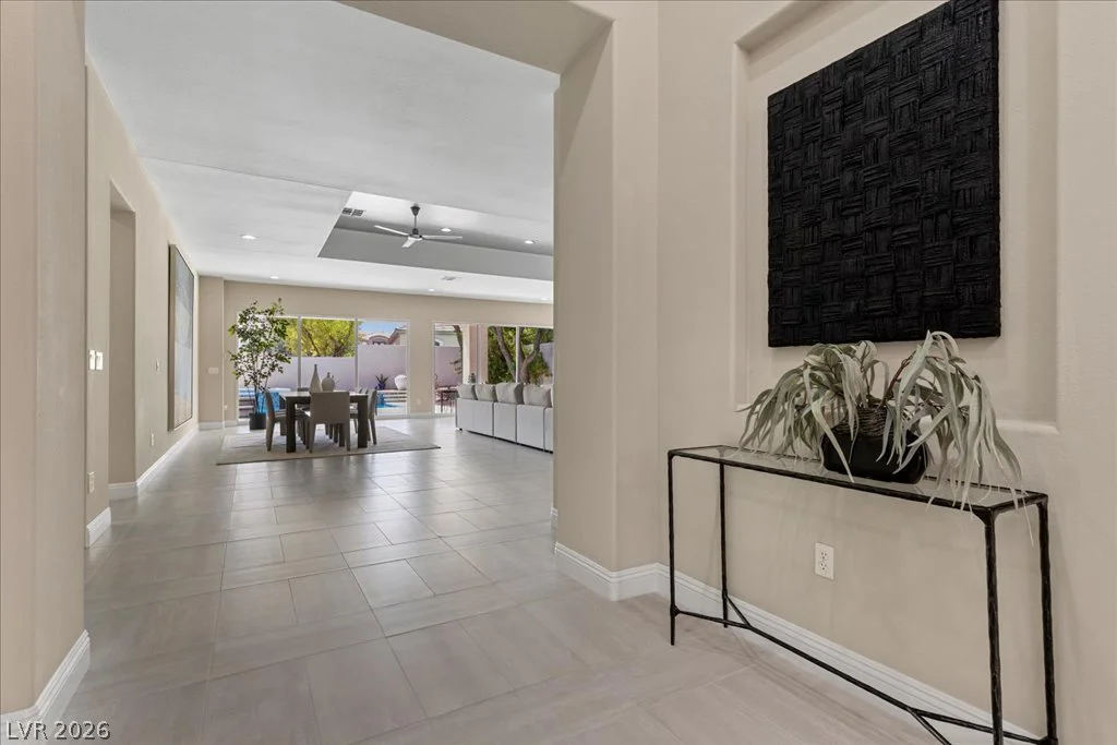 9425 Garnet Crown, Las Vegas, NV 89145