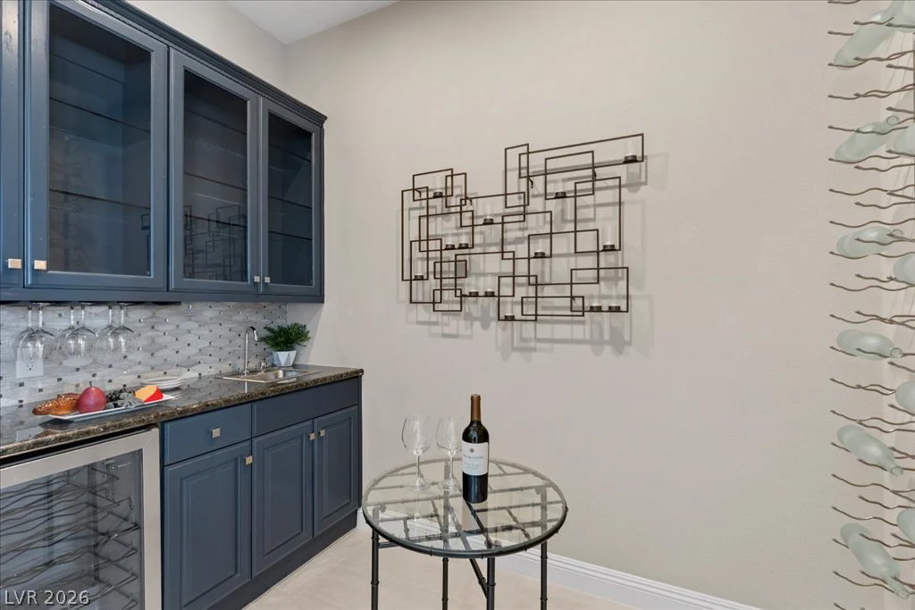 9425 Garnet Crown, Las Vegas, NV 89145