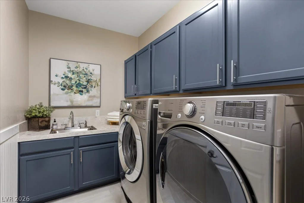 9425 Garnet Crown, Las Vegas, NV 89145