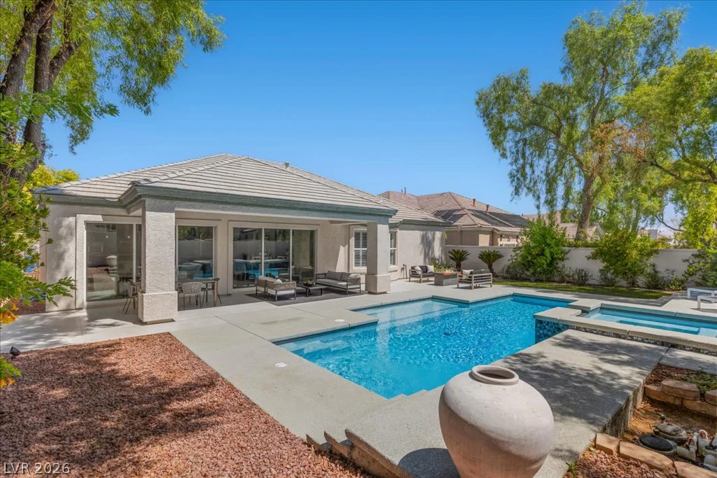 9425 Garnet Crown, Las Vegas, NV 89145