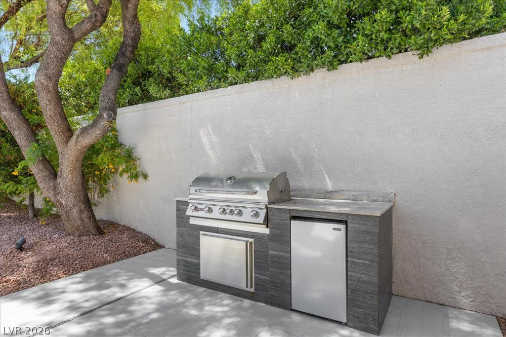 9425 Garnet Crown, Las Vegas, NV 89145