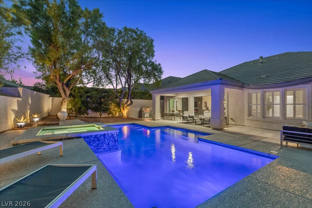 9425 Garnet Crown, Las Vegas, NV 89145