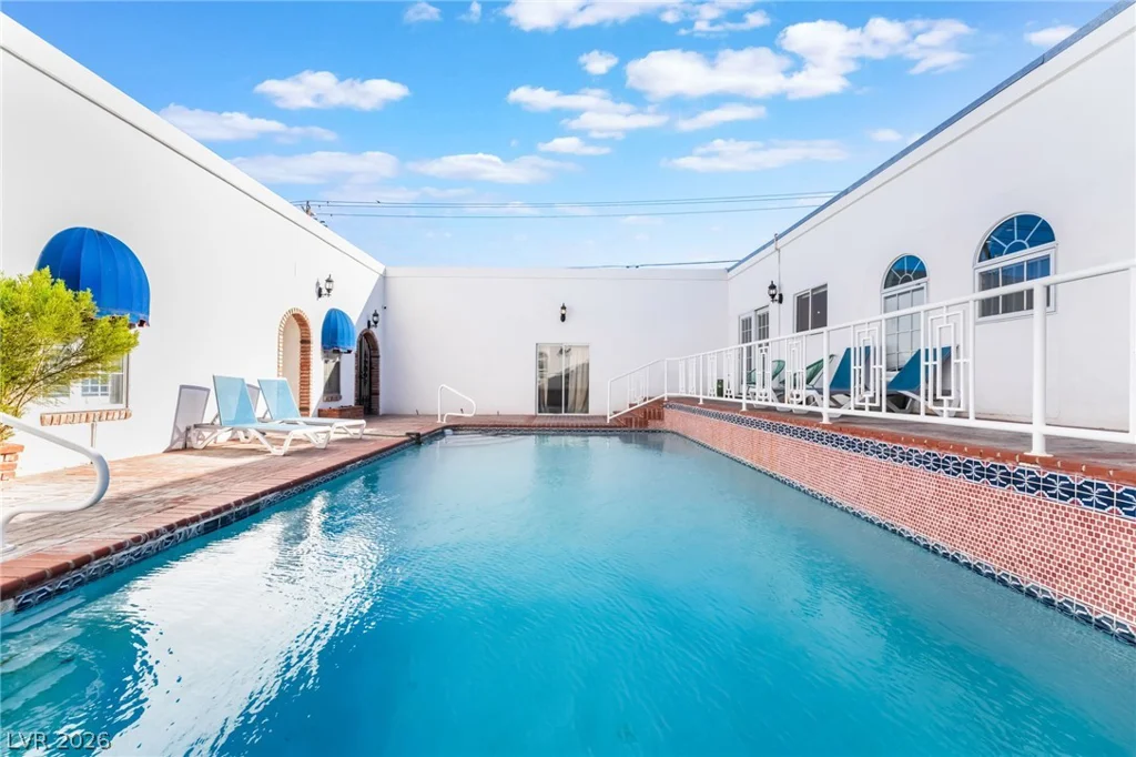 909 Cashman, Las Vegas, NV 89107