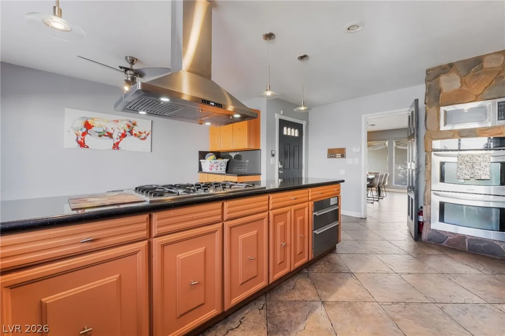 909 Cashman, Las Vegas, NV 89107